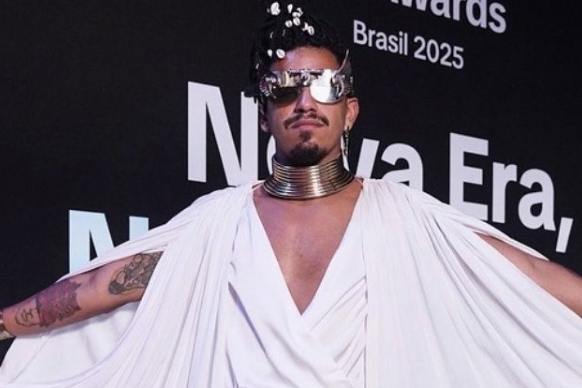 Com inspiração em Oxalá e Oxum, Spartakus volta ao TikTok Awards como apresentador! 