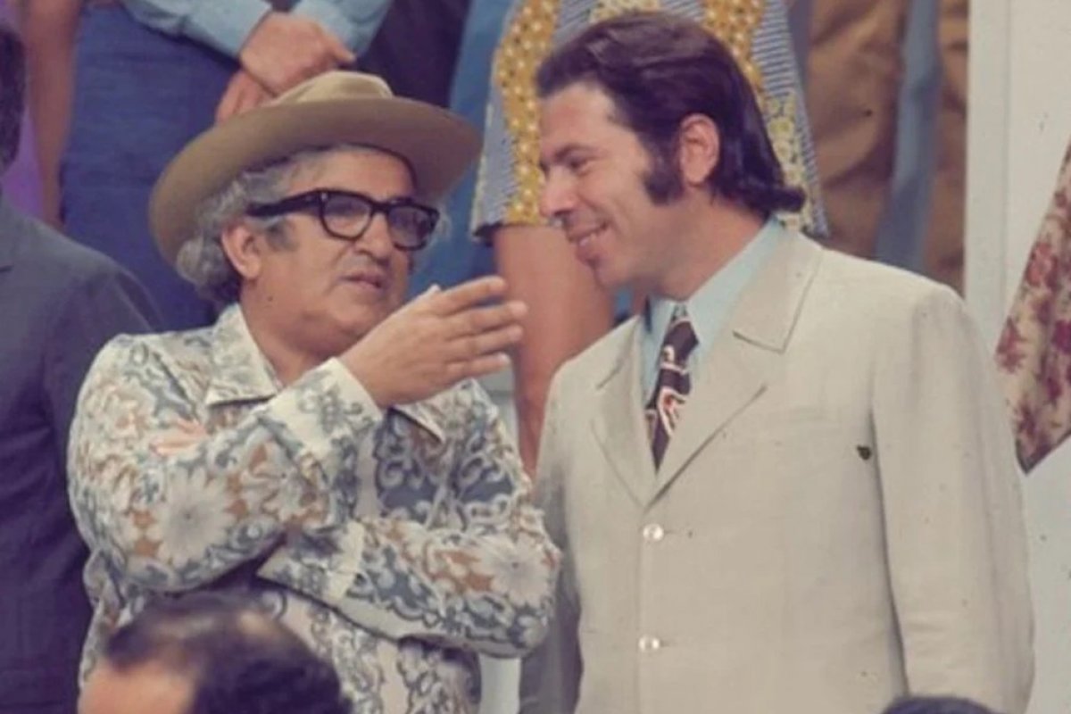 No dia em que Silvio Santos completaria 95 anos, relembre sua passagem pela TV Globo no comando da atração que levava seu nome! 