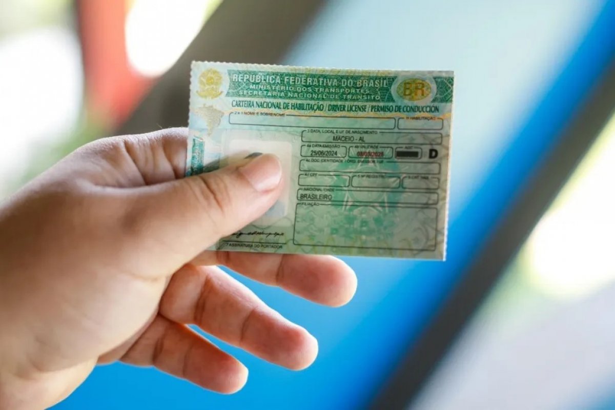 Governo federal fixa teto de R$ 180 para exames da CNH em todo o país
