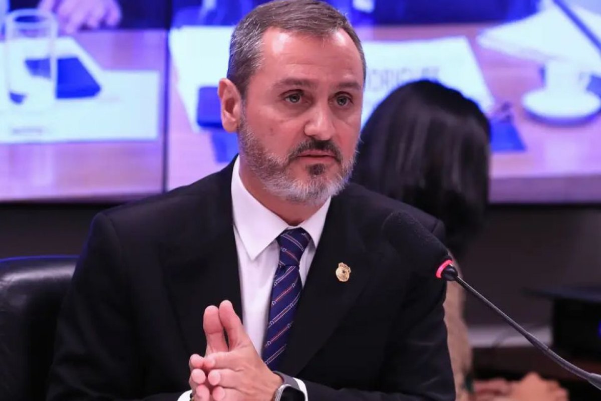  Diretor da PF diz que foro no STF não atrapalha investigações do caso Master