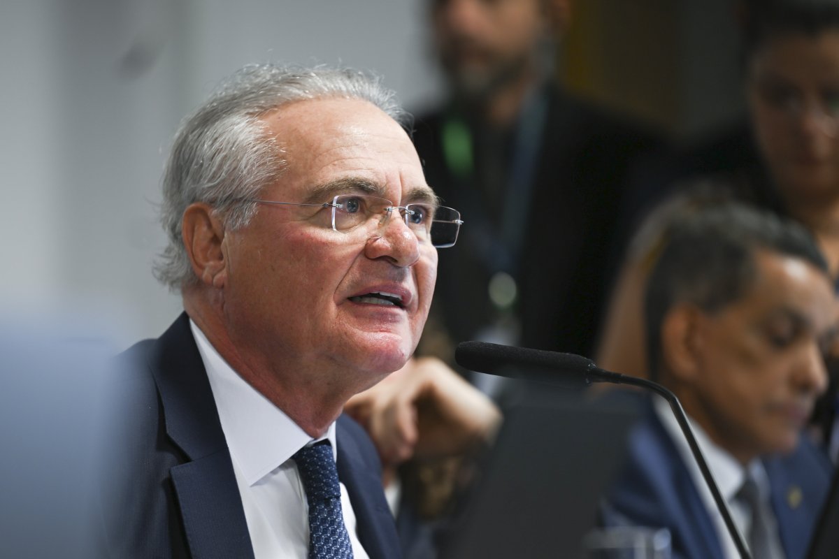 Vídeo: Renan Calheiros critica suposto acordo do governo sobre PL da dosimetria