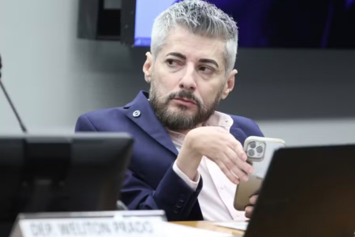 Ex-nº2 na Previdência movimentou R$ 250 mil em dinheiro e apareceu em planilha de Careca do INSS