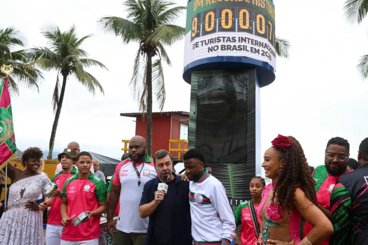 Brasil bate recorde de 9 milhões de turistas internacionais em 2025