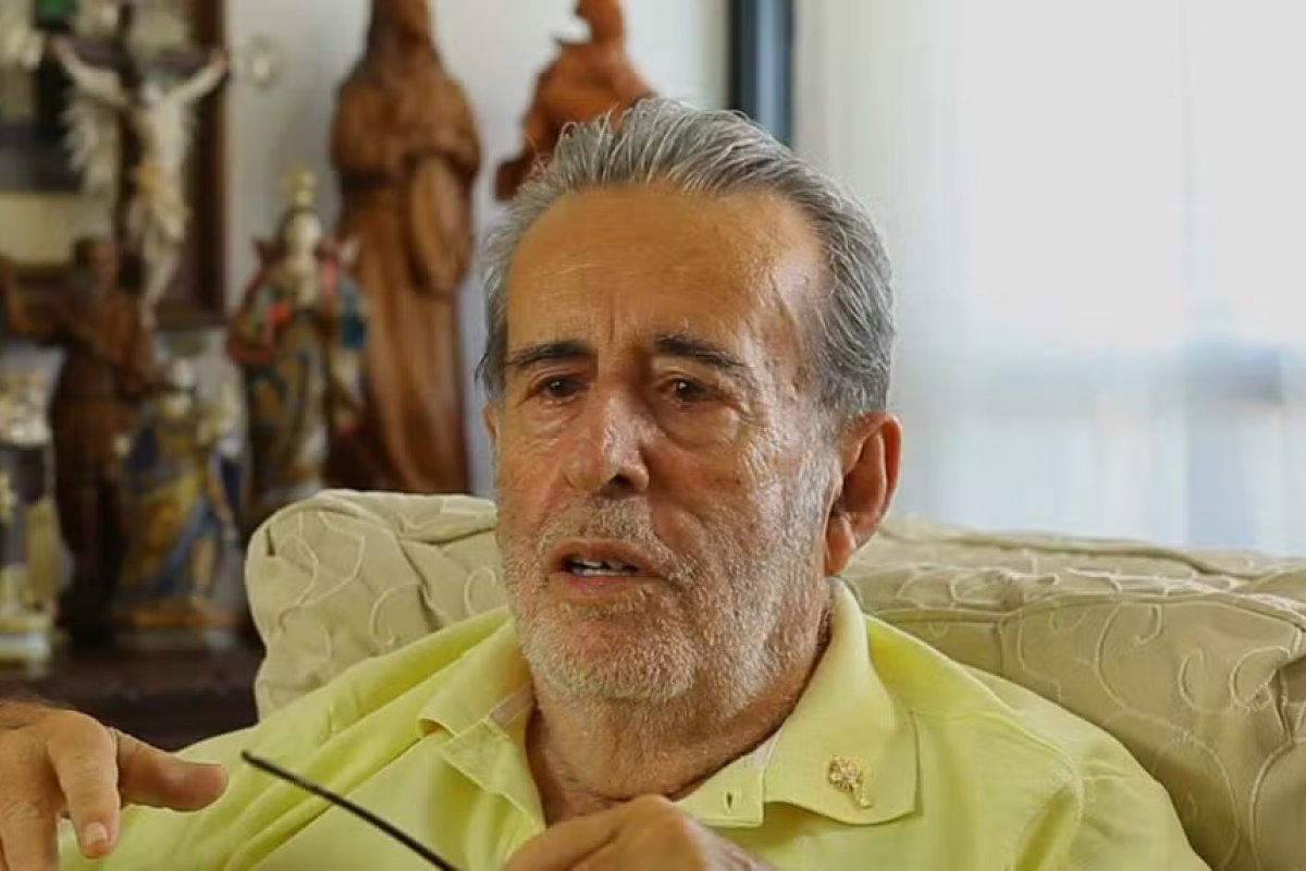 Morre aos 80 anos, Carlos Libório, primeiro diretor de jornalismo da TV Bahia e criador do termo "Ba-Vi"