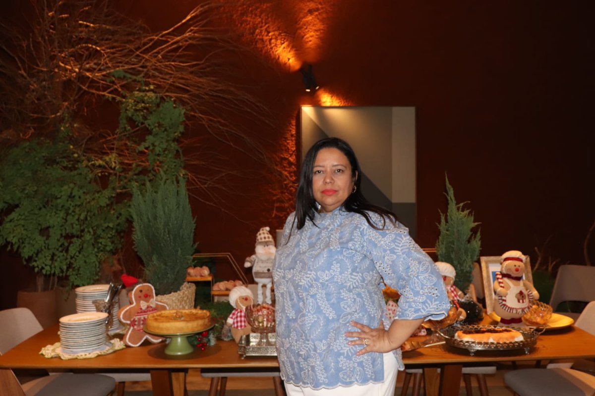 Chef Gleiciane Ramos assina buffet de confraternização da Jacauna Móveis para arquitetos em Salvador e Lauro de Freitas! 