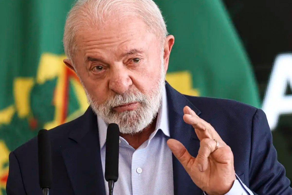 Lula assina decreto de indulto de Natal; condenados por crimes contra democracia não serão beneficiados  