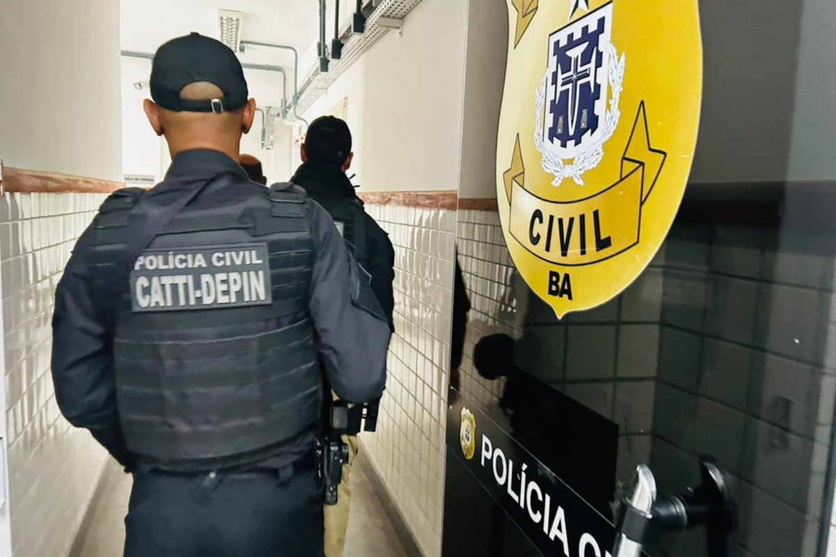 Homem é preso em flagrante por tráfico de drogas no centro de Feira de Santana