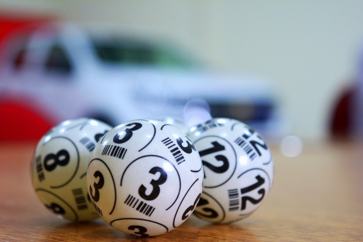 Bilhete vendido no Arkansas fatura prêmio de US$ 1,8 bilhão na Powerball