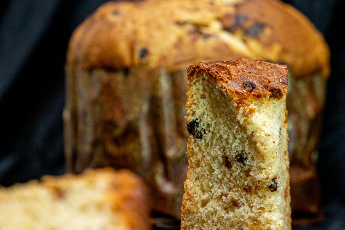 Homem morre engasgado após comer um panetone durante ceia de Natal