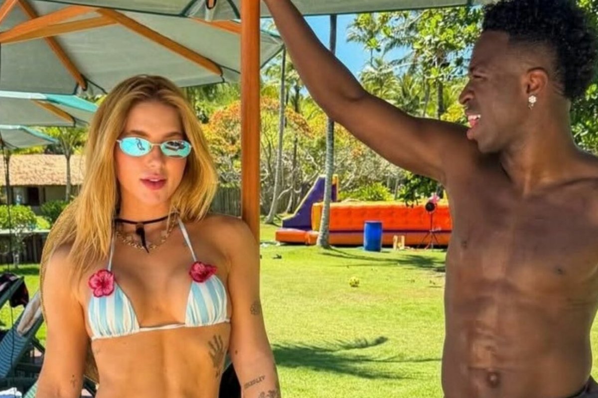 Virginia posta fotos combinando look com Vini Jr. durante viagem a Bahia! 