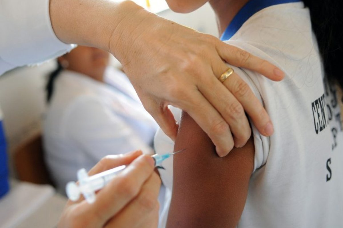Campanha de vacinação contra HPV é prorrogada em Feira de Santana
