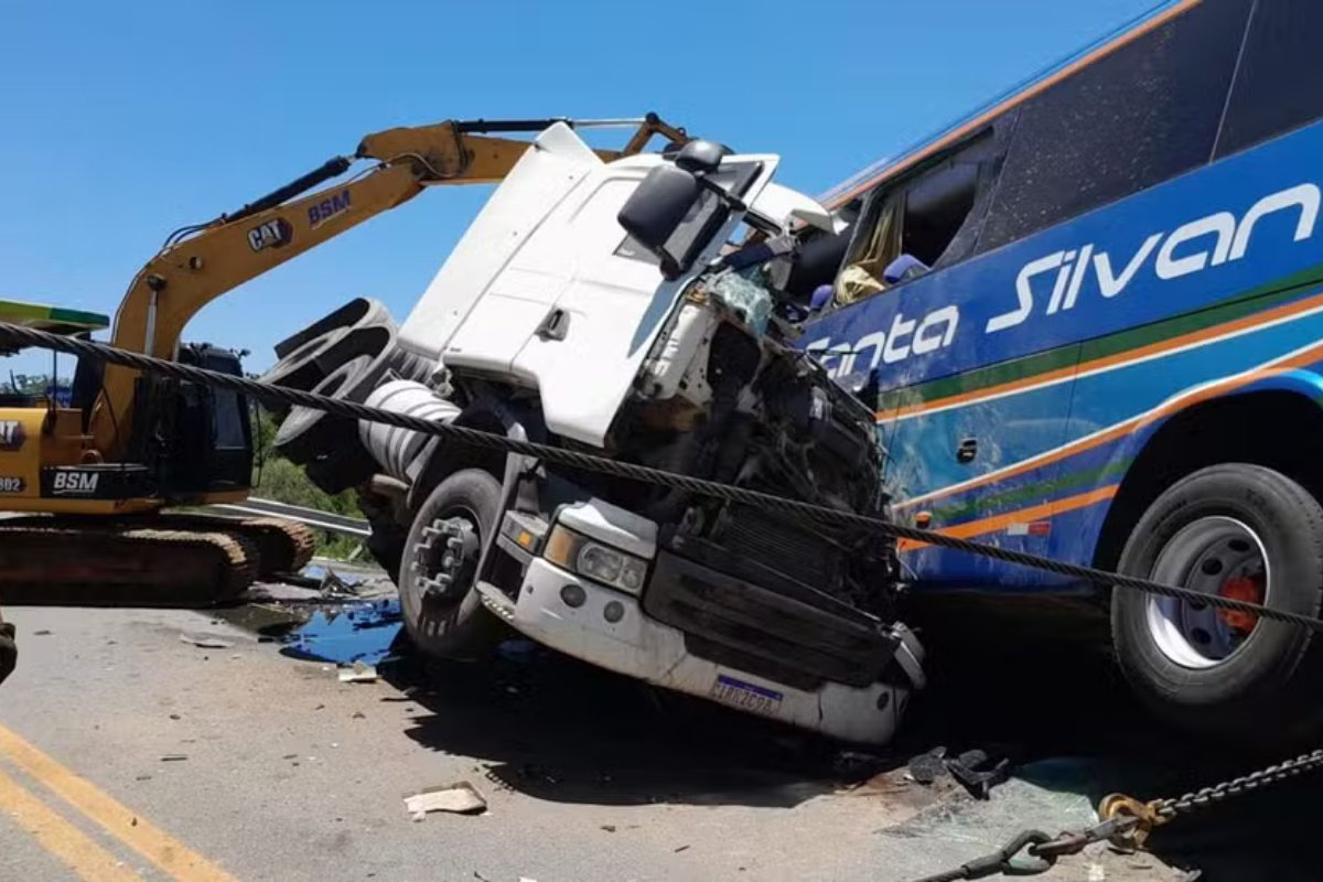 Seis pessoas morrem em acidente de trânsito no Rio Grande do Sul
