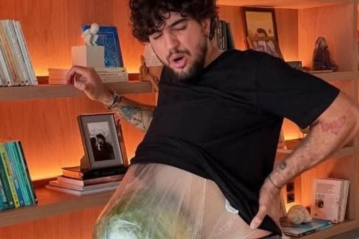 Nattanzinho surge com uma melancia na barriga!