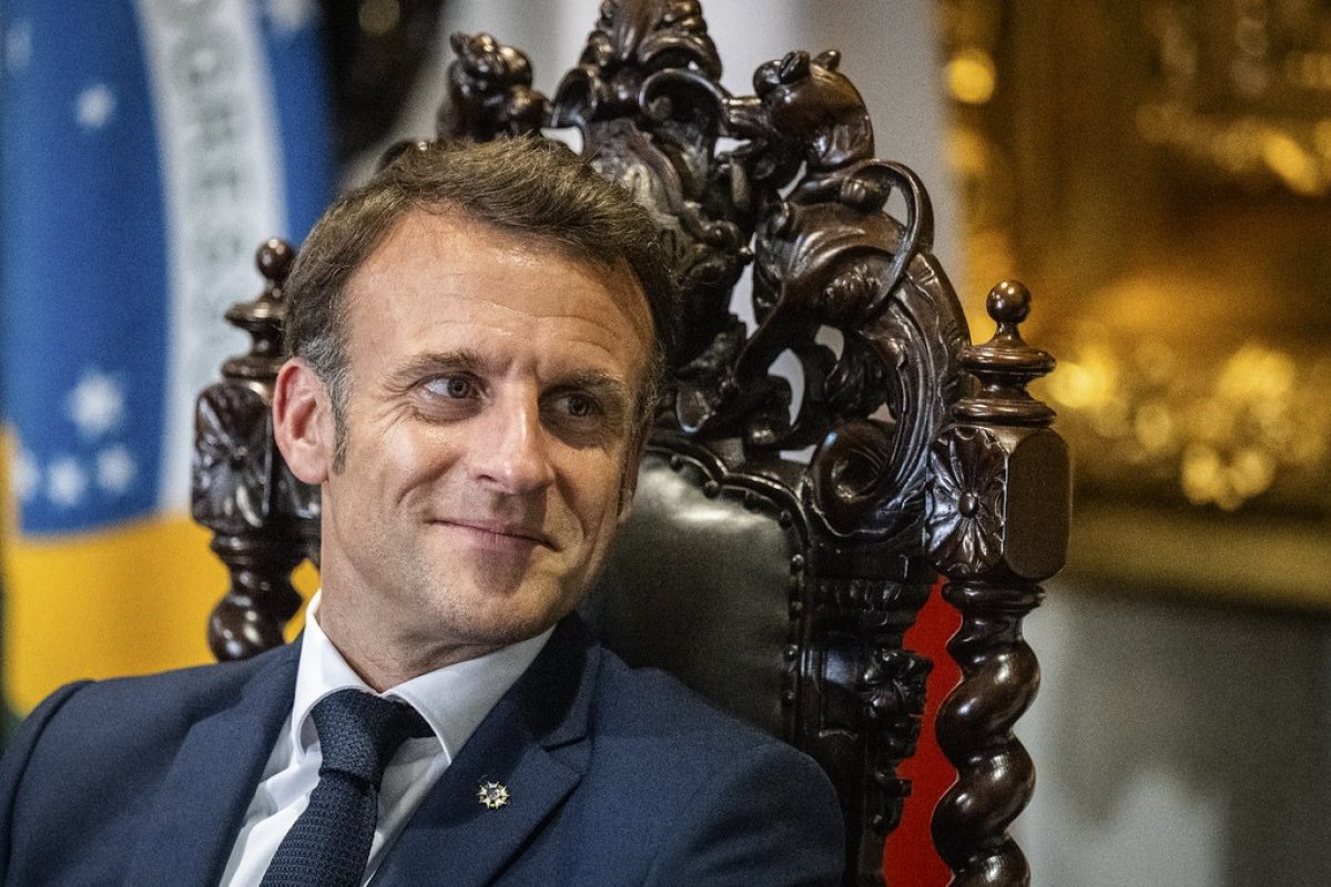 Venezuela expulsa diplomatas franceses após Macron apoiar Estados Unidos