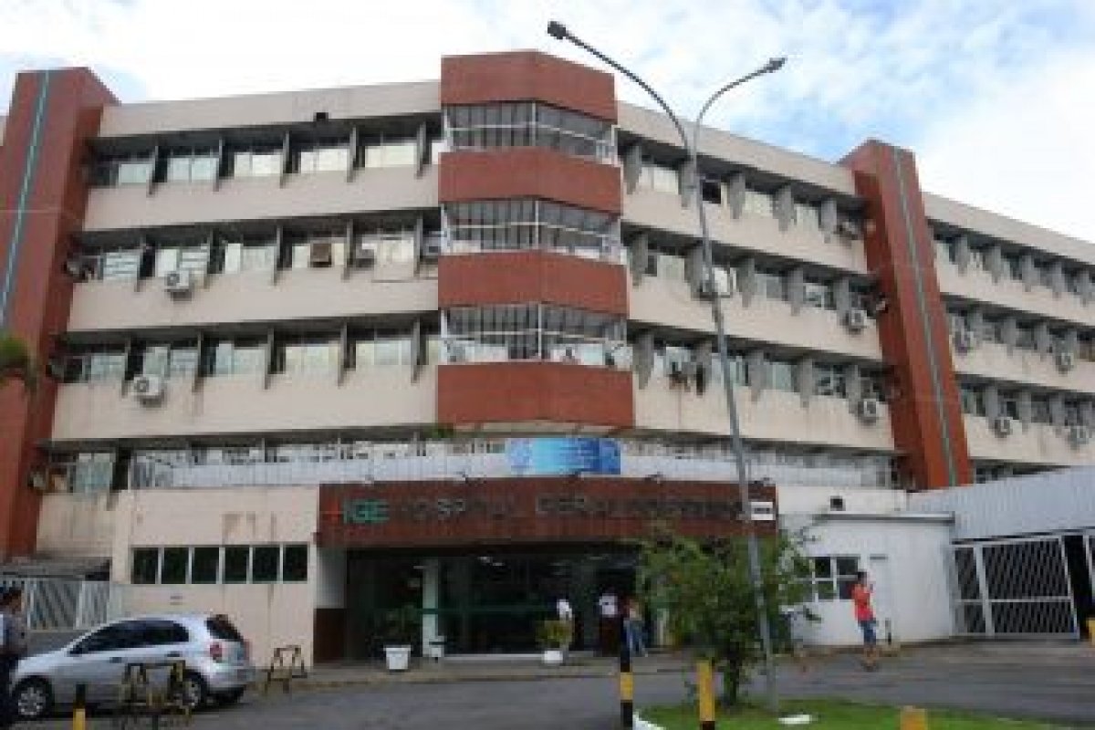 Adolescente é apreendido no interior da Bahia por atear fogo em homem em situação de rua 