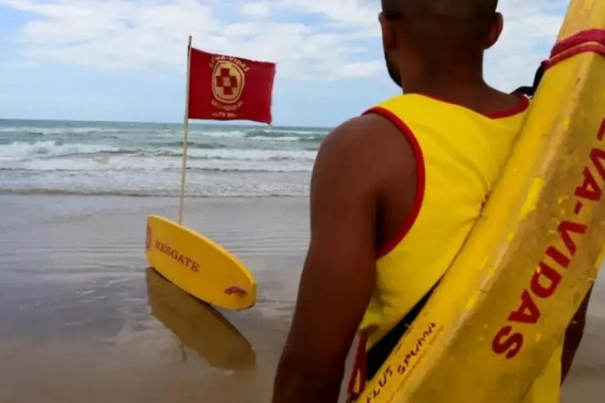 Salvamar registra aumento expressivo de resgates por afogamento nas praias de Salvador