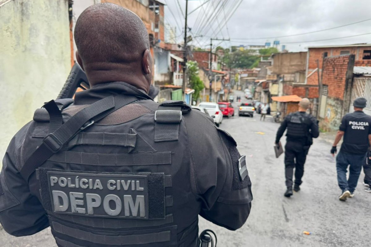 Homem é preso por comércio ilegal de medicamentos controlados em Salvador 