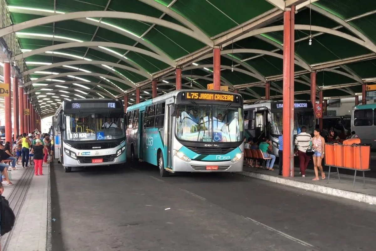 Prefeitura de Feira de Santana anuncia aumento nas tarifas de ônibus