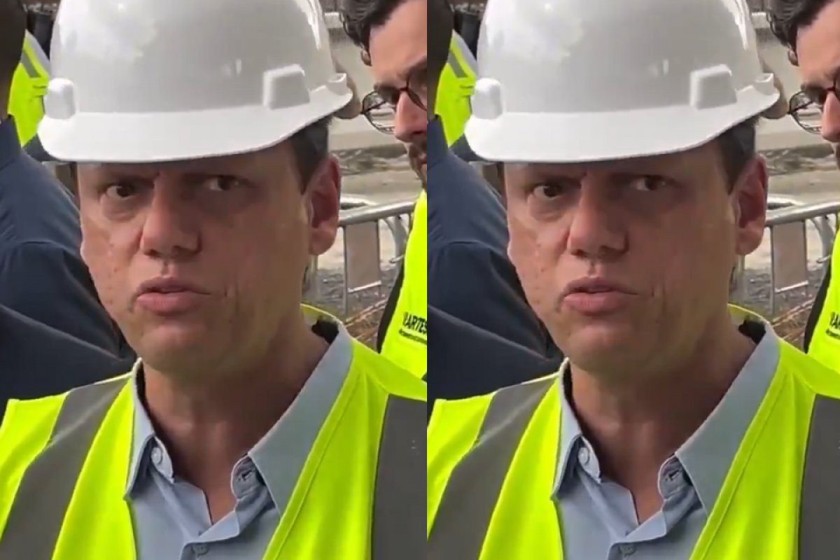 Vídeo: Tarcísio de Freitas diz que Flávio Bolsonaro é 'grande nome' para eleição e nega projeto presidencial