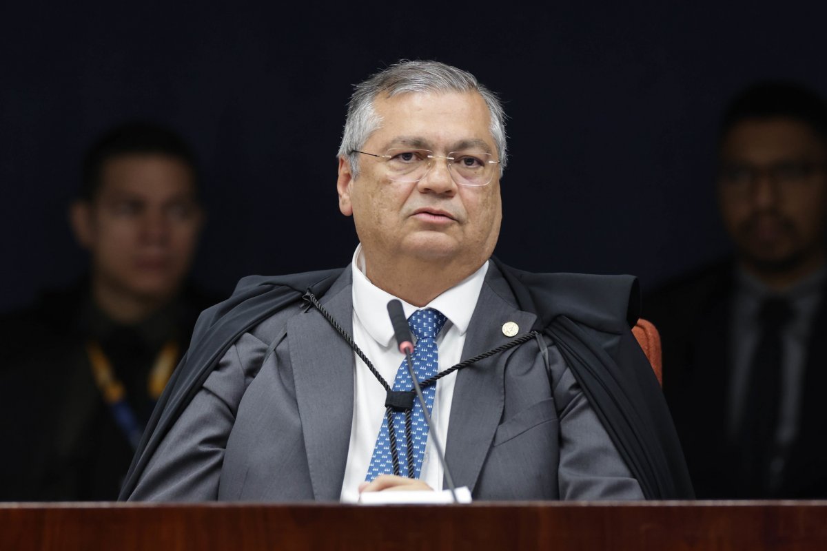 Decisão de Dino proíbe repasse de emendas para ONGs ligadas a parlamentares