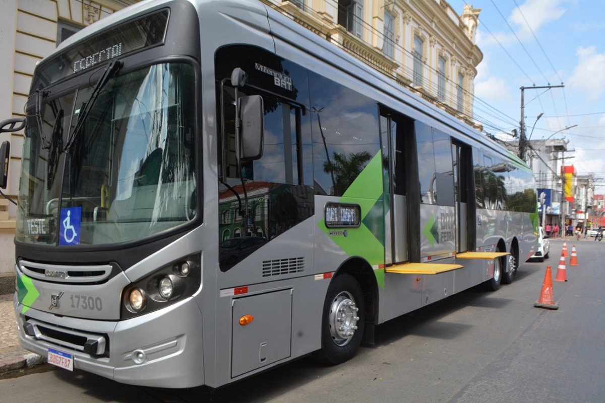Pessoas com anemia falciforme, fibromialgia e HIV tem gratuidade no transporte público retomada em Feira de Santana