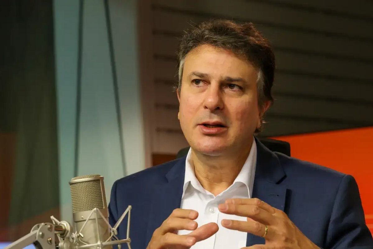 Camilo Santana confirma que deixará Ministério da Educação, diz site 