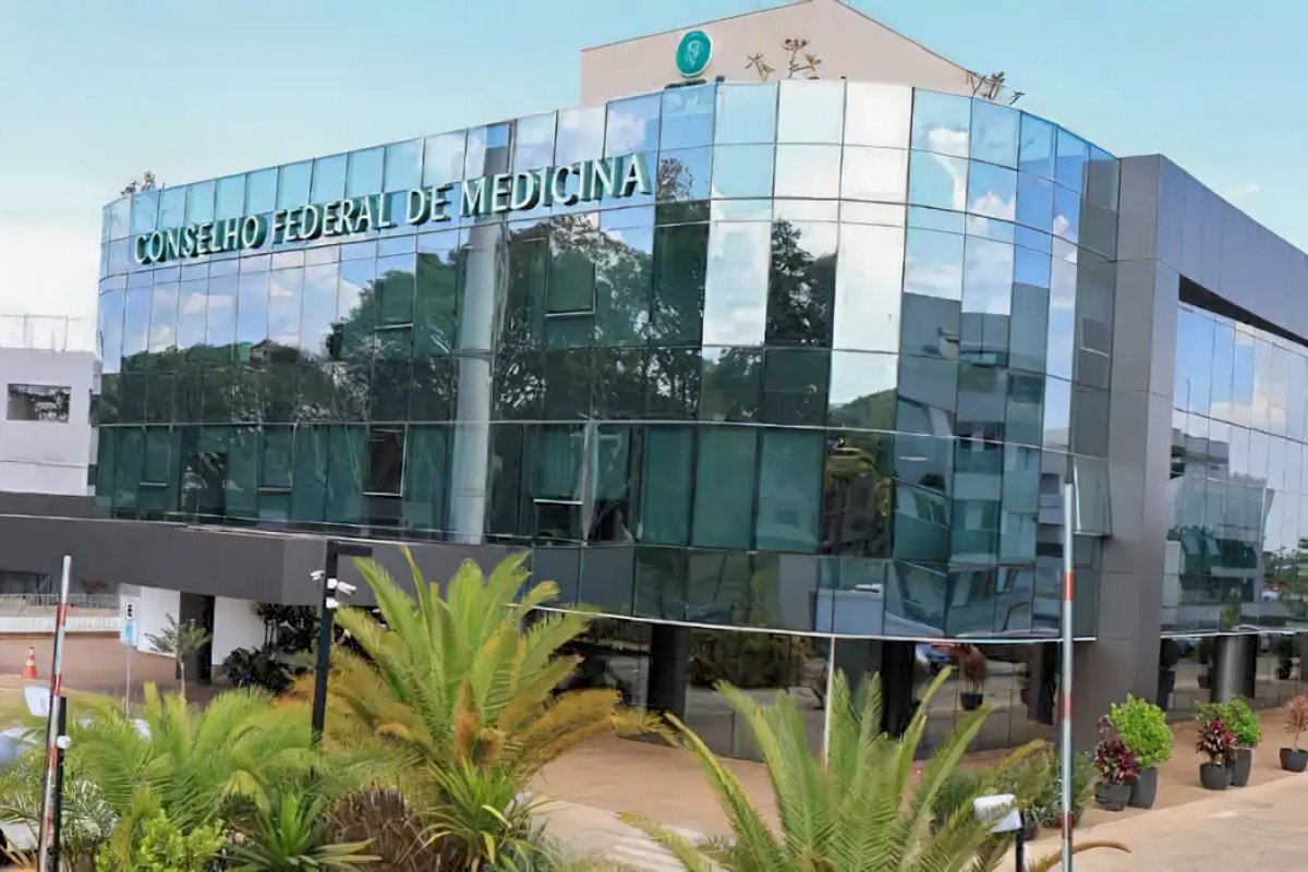 CFM estuda usar Enamed para conceder registro profissional