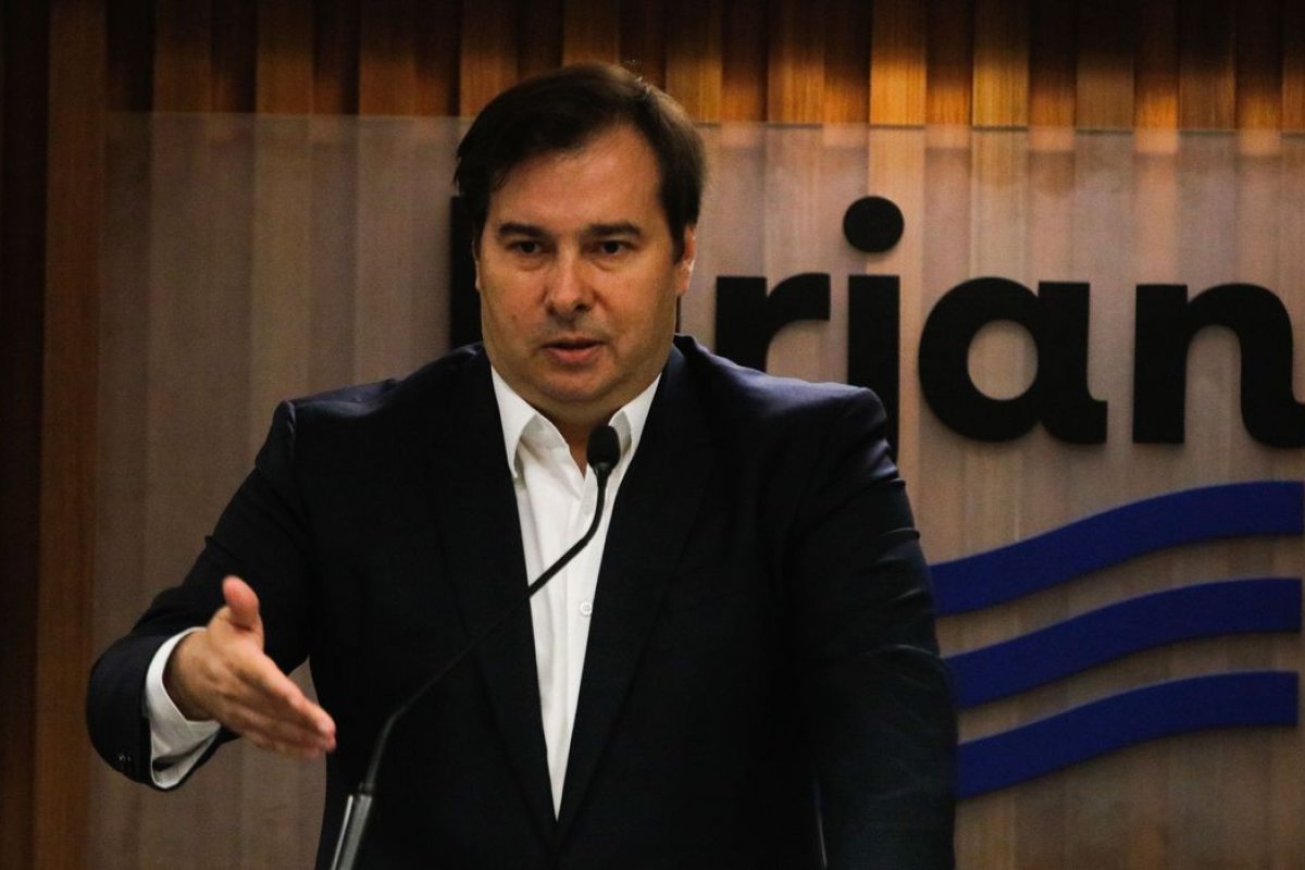 Para Maia, PIB aponta para redução de investimentos públicos 