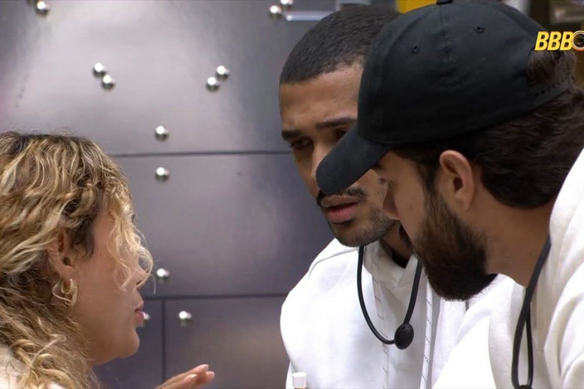 BBB 26: Sarah defende Matheus na briga com Ana Paula!  