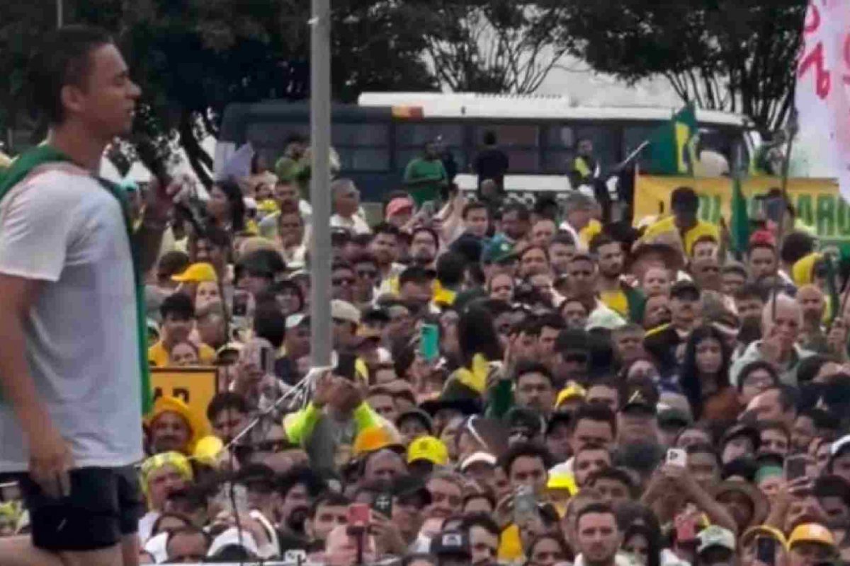 Nikolas encerra ato em Brasília com críticas a Alcolumbre e oração pelo Brasil: 'Estamos aqui para despertar o país'