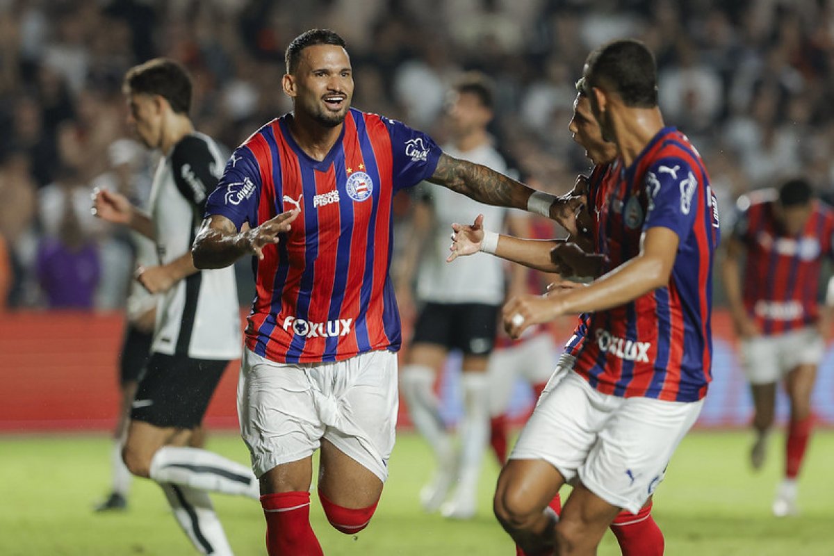 Freguês? Bahia tem sido "carrasco" do Corinthians como visitante no Brasileirão 