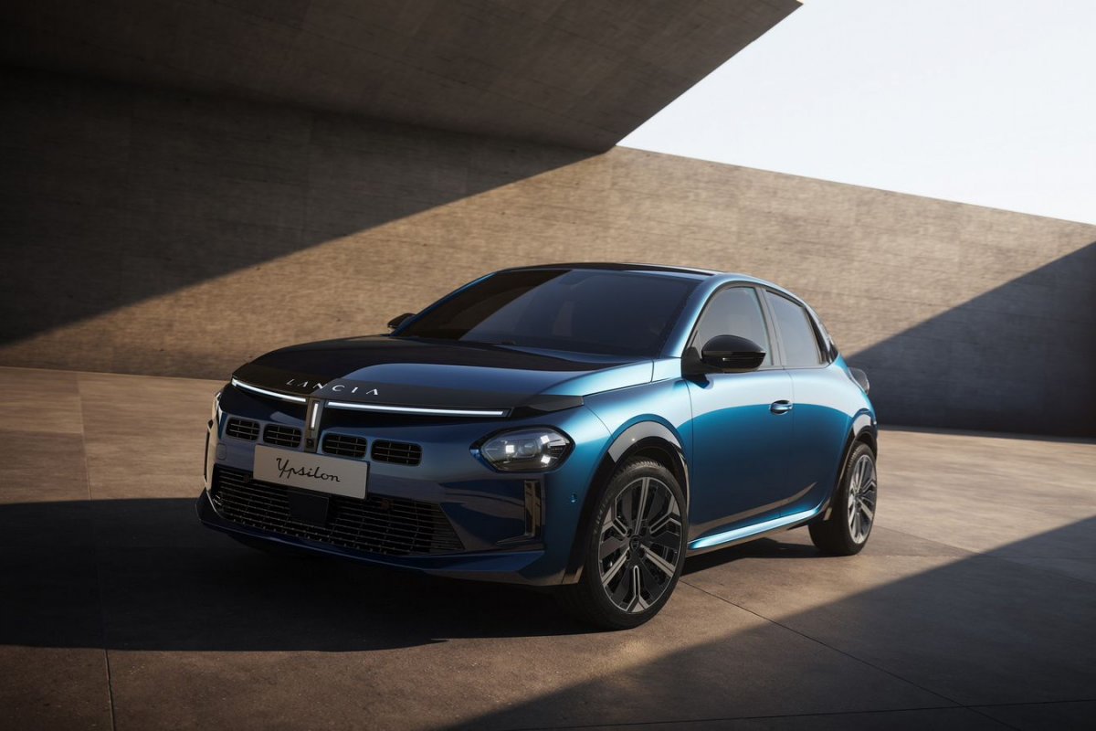Lancia vendeu apenas 12.000 em 2025 e acentua crise interna