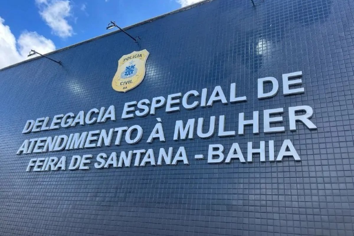 Delegada interrompe agressões e prede homem em flagrante por violência doméstica em Feira