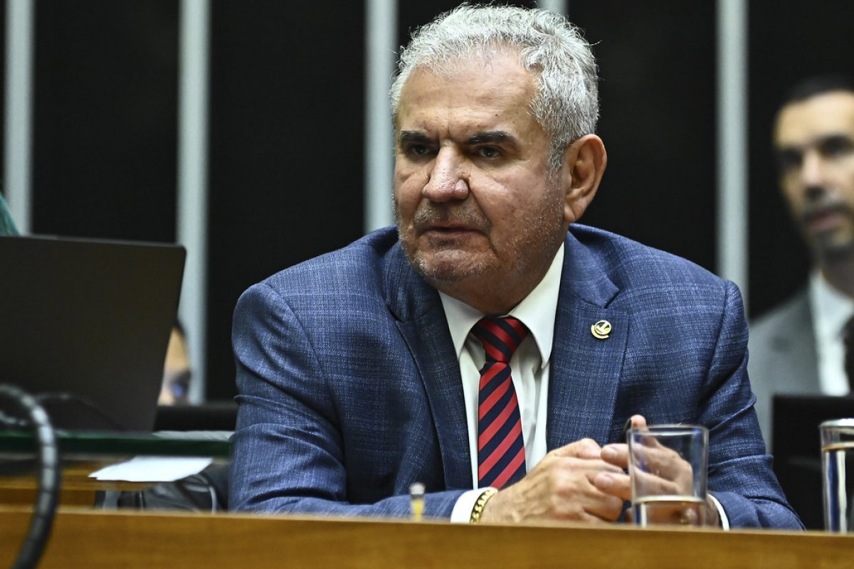 Vídeo: Angelo Coronel critica avaliação mediana dada por Jacques Wagner ao governo de Jerônimo Rodrigues
