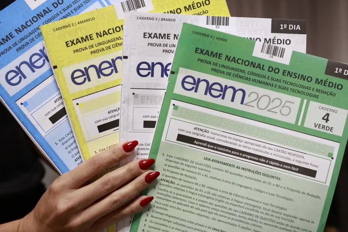 Trocas de e-mails mostram mudanças em critérios de correção de redação do Enem; Inep nega