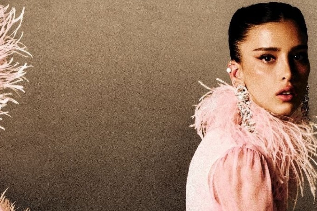 Livia Nunes elege Gucci de Demna para ser madrinha em casamento em São Paulo! 