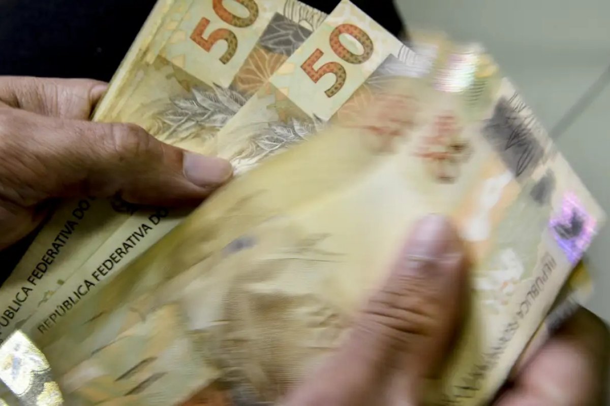 Boletim Focus: mercado reduz previsão da inflação para 3,97%