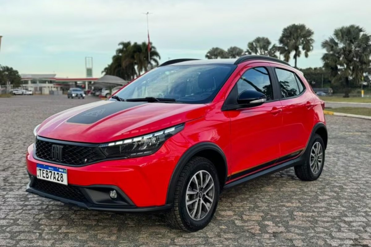 Fiat Argo 2026 ficou até R$ 1,8 mil mais caro:  veja preços e versões 