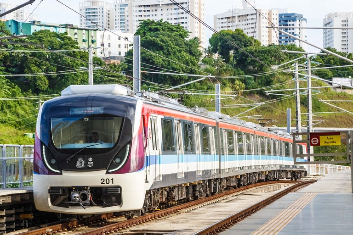 Metrô vai operar 24 horas durante o Carnaval de Salvador 2026; veja esquema