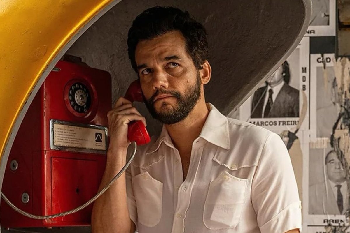  Pelourinho vira palco de concurso de sósias de Wagner Moura durante o Carnaval