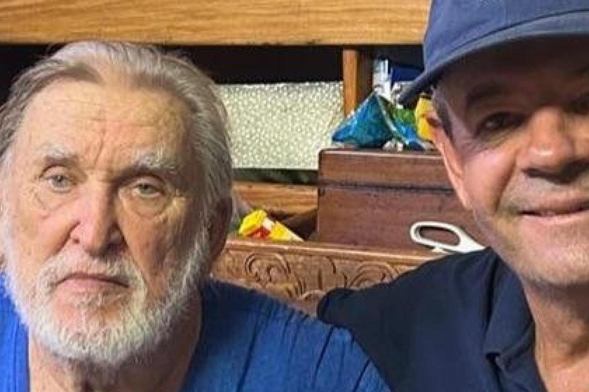 Lars Grael visita o veleiro Fraternidade, do lendário navegador Aleixo Belov! 