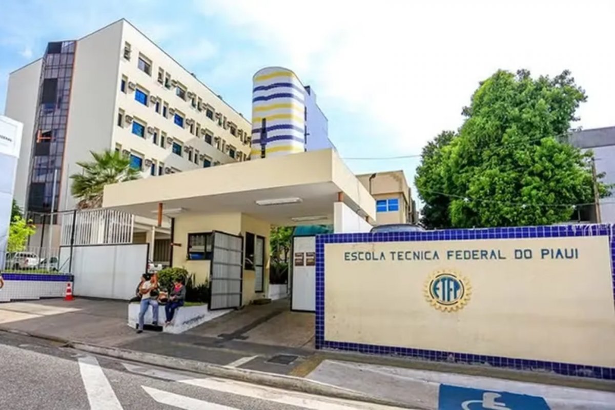 IF divulga edital de contratação com 81 vagas para professor; confira