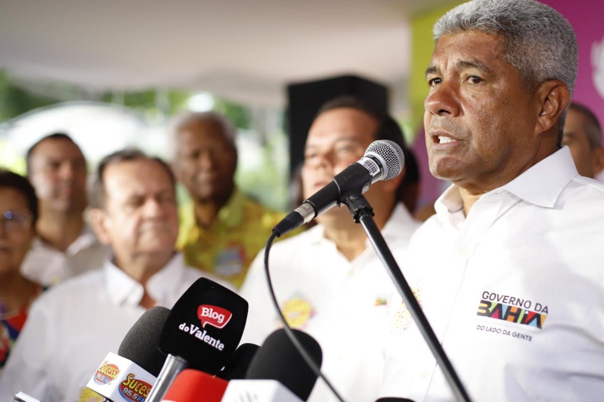 VÍDEO: Governo da Bahia anuncia "ambiente de cuidado" para motoristas de trios elétricos durante o Carnaval