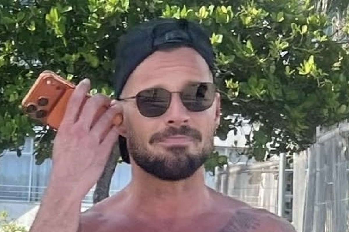 Solteiro, Ricky Martin desembarca no Rio de Janeiro para curtir o Carnaval!
