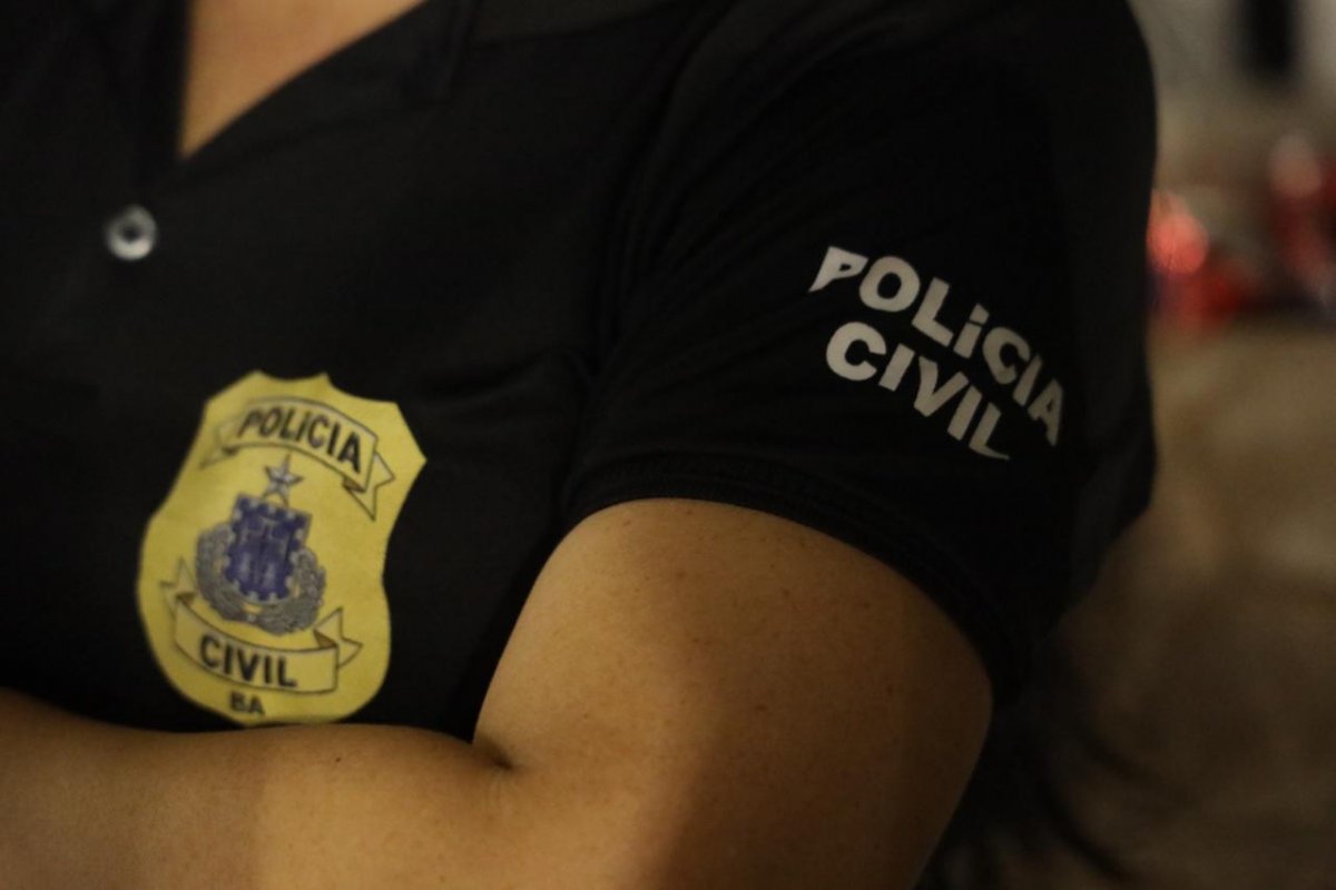 Homem é preso em flagrante após agredir policiais civis em circuito do Carnaval de Salvador