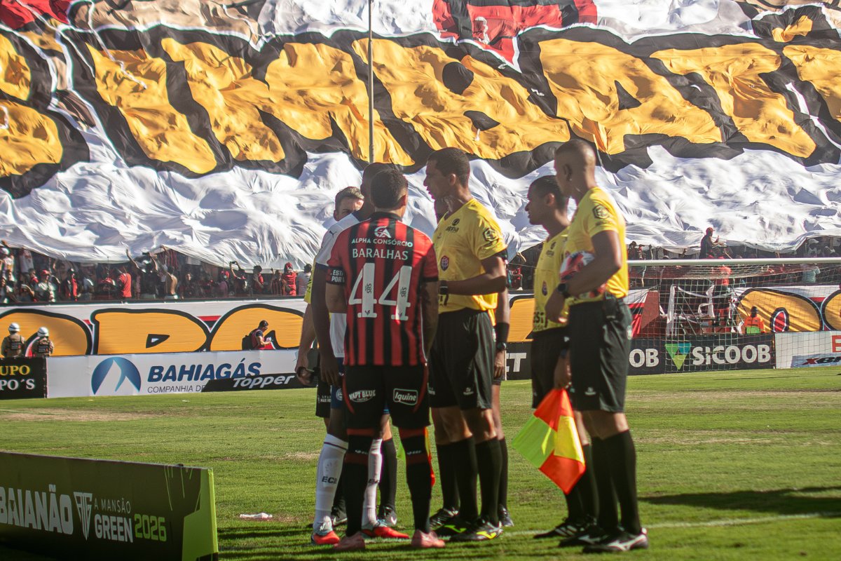 Com força máxima, Vitória encara o Bahia de Feira em duelo direto pelo G-4