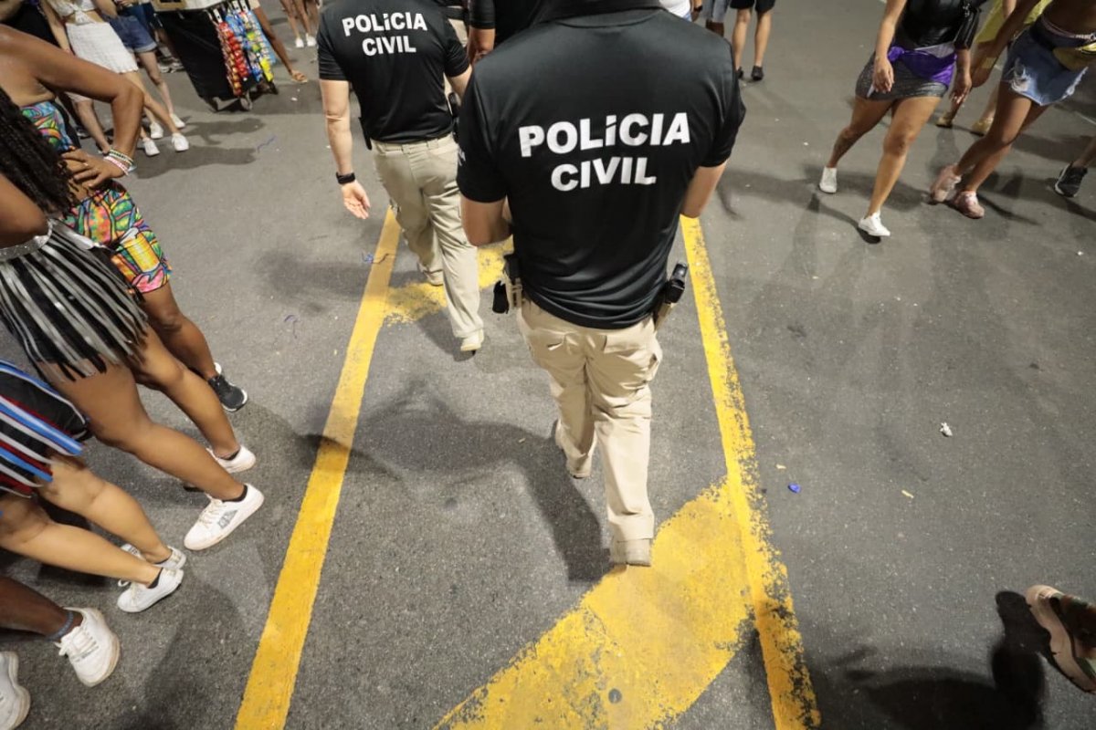 Suspeita de estupro de vulnerável é detida no circuito Osmar, em Salvador