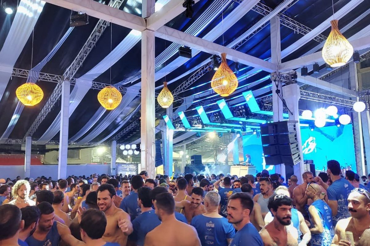 Turista de Santa Catarina é preso por ofensas racistas em camarote no Carnaval de Salvador