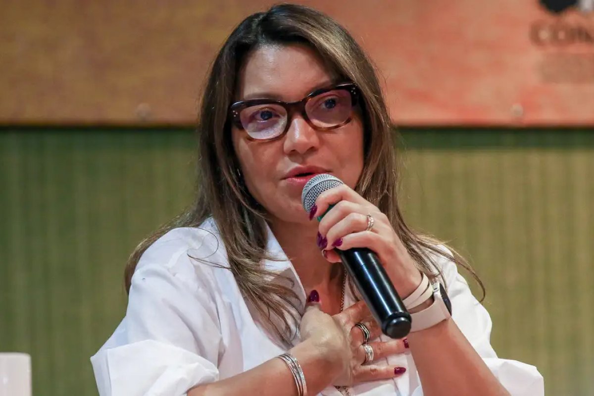 Janja discute com filha de Lula e pede que ela deixe camarote em sambódromo do Rio, diz colunista