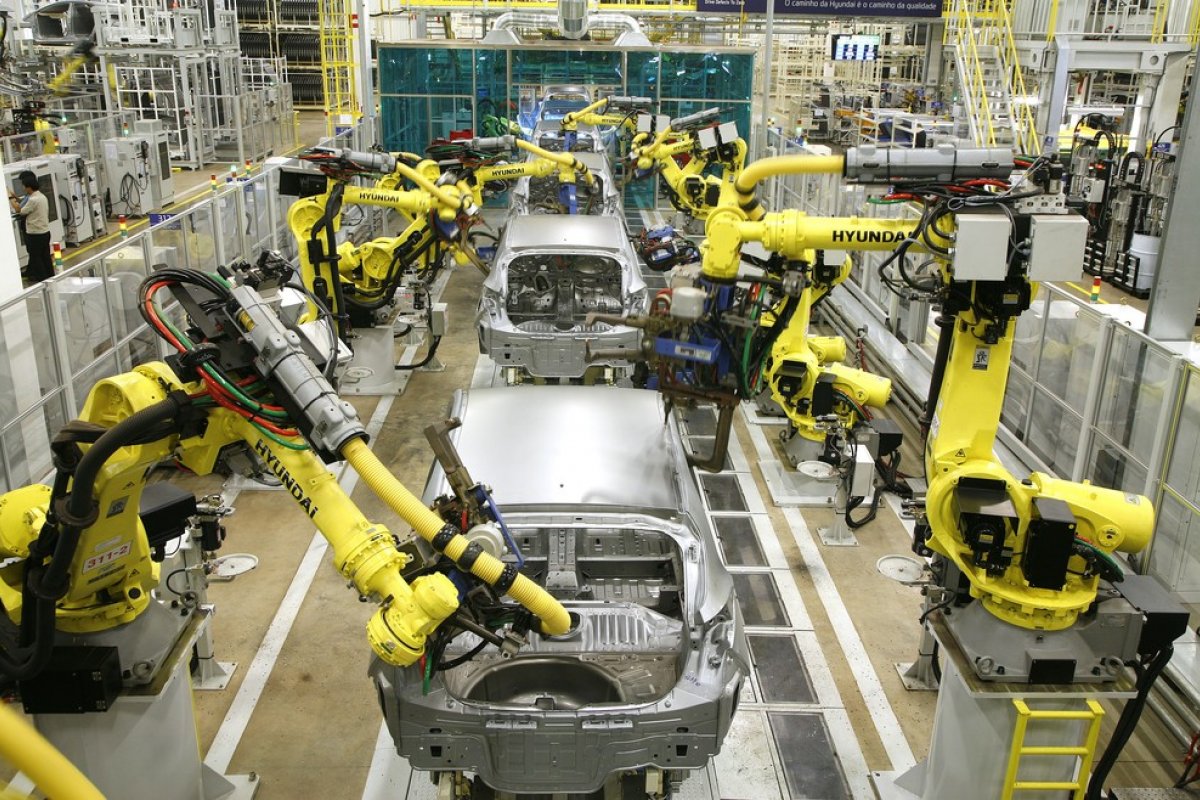 Produção de veículos cai 20,8% em fevereiro, segundo a Anfavea
